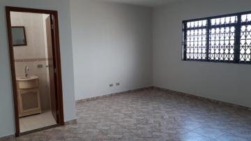 Casa sobrado com 1 dormitório e 1 suíte no Centro próxima ao Colégio Interativo em São Carlos