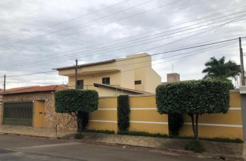 Alugar Casa / Sobrado em São Carlos. apenas R$ 1.200.000,00
