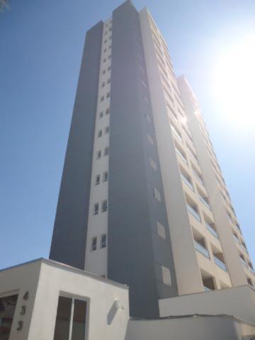 Alugar Apartamento / Padrão em São Carlos. apenas R$ 300.000,00