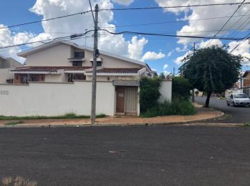Alugar Casa / Sobrado em Araraquara. apenas R$ 550.000,00