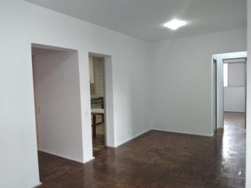 Apartamento em ótima localização.