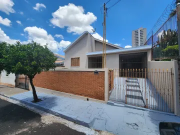 Alugar Casa / Padrão em Araraquara. apenas R$ 330.000,00