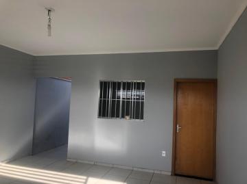 Alugar Casa / Padrão em Ibaté. apenas R$ 1.000,00