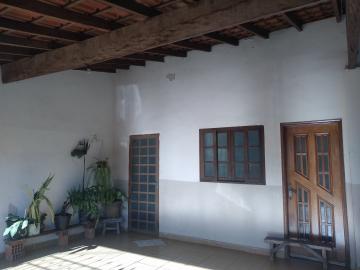 Alugar Casa / Padrão em Ibaté. apenas R$ 290.000,00