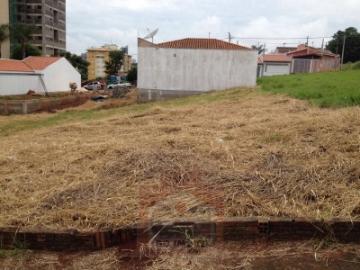 Alugar Terreno / Padrão em São Carlos. apenas R$ 290.000,00