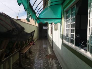 imagem 3 - Oportunidade Única: Casa de Esquina com Múltiplas Comodidades no Centro de Ibaté por R$535.000 imagem 3 - Oportunidade Única: Casa de Esquina com Múltiplas Comodidades no Centro de Ibaté por R$535.000