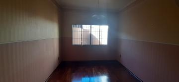 Alugar Casa / Sobrado em São Carlos. apenas R$ 2.445,00