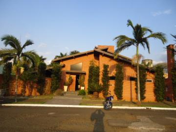Alugar Casa / Condomínio em São Carlos. apenas R$ 2.400.000,00