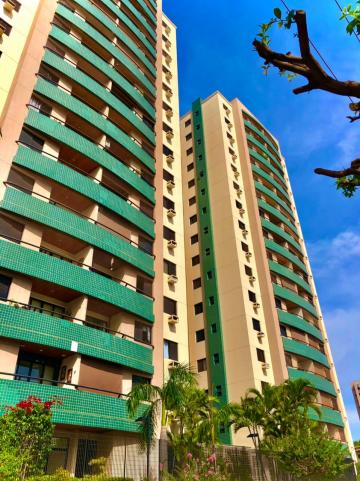 Alugar Apartamento / Padrão em Araraquara. apenas R$ 1.350,00