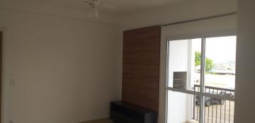 Alugar Apartamento / Padrão em Araraquara. apenas R$ 1.100,00