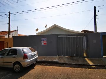 Alugar Casa / Padrão em Araraquara. apenas R$ 300.000,00