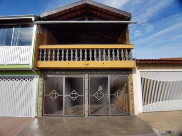 Alugar Casa / Padrão em São Carlos. apenas R$ 2.200,00
