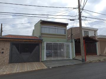 Alugar Casa / Padrão em São Carlos. apenas R$ 450.000,00