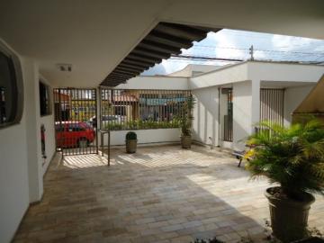 Apartamento com 3 dormitórios sendo 1 suíte na Vila Monteiro próximo ao Hospital Unimed em São Carlos