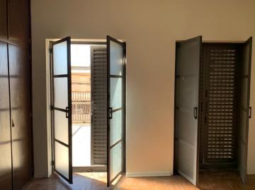 imagem 5 - Casa sobrado com 3 dormitórios e 1 suíte no Centro próximo a Pizzaria Hut em São Carlos imagem 5 - Casa sobrado com 3 dormitórios e 1 suíte no Centro próximo a Pizzaria Hut em São Carlos