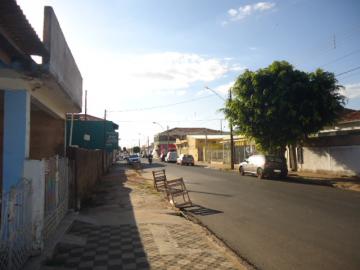 Casa com 3 dormitórios na Vila Prado próxima ao Estádio Luís Augusto de Oliveira em São Carlos