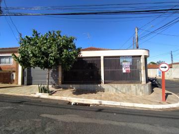Alugar Casa / Padrão em Araraquara. apenas R$ 365.000,00