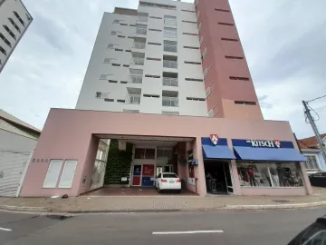 Alugar Apartamento / Padrão em São Carlos. apenas R$ 2.778,00