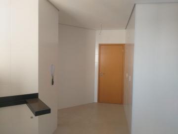 Alugar Apartamento / Padrão em Araraquara. apenas R$ 780.000,00