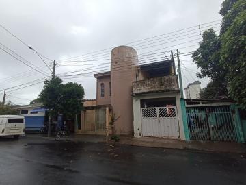 Alugar Casa / Sobrado em São Carlos. apenas R$ 520.000,00
