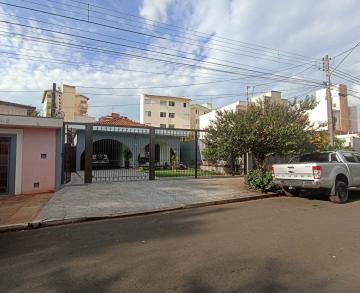Alugar Casa / Padrão em São Carlos. apenas R$ 636.000,00