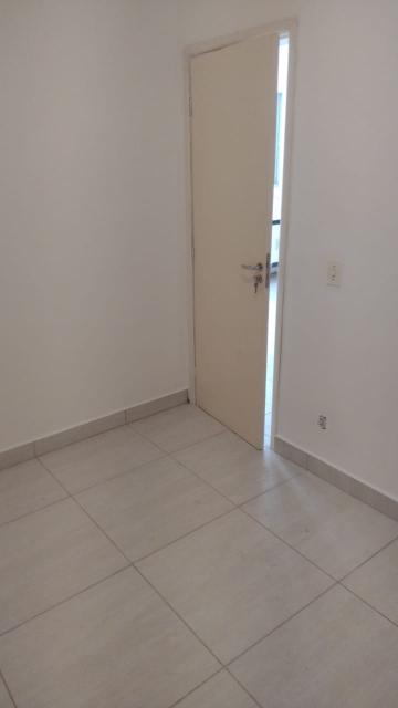 Alugar Apartamento / Padrão em Araraquara. apenas R$ 475,00