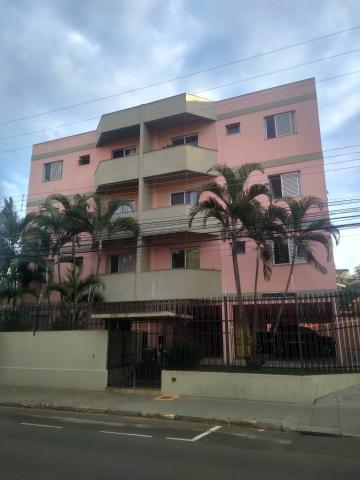 Alugar Apartamento / Padrão em São Carlos. apenas R$ 320.000,00