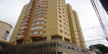 Apartamento com 3 dormitórios sendo 1 suíte no Centro próximo a Câmara Municipal em São Carlos