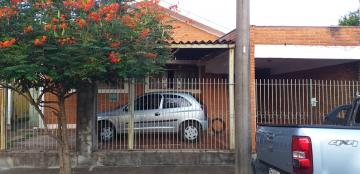 Alugar Casa / Padrão em Araraquara. apenas R$ 500.000,00