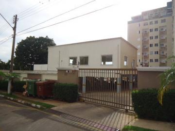 Apartamento duplex com 3 dormitórios sendo 1 suíte no Jardim Paraíso próximo ao Hospital Santa Casa em São Carlos