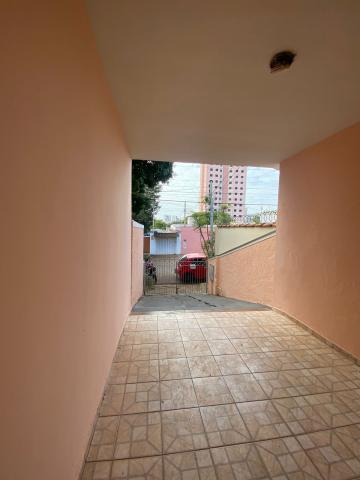 casa com 3 dormitórios sendo 1 suíte no Jardim Santa Paula em São Carlos.