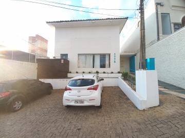 Alugar Casa / Padrão em São Carlos. apenas R$ 6.667,00