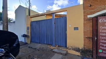 Alugar Casa / Padrão em São Carlos. apenas R$ 200.000,00