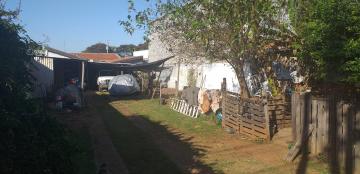 Alugar Casa / Padrão em São Carlos. apenas R$ 1.000.000,00