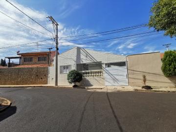 Alugar Casa / Padrão em Araraquara. apenas R$ 2.500,00