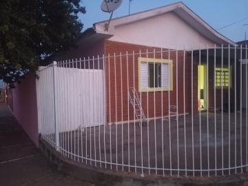 Alugar Casa / Padrão em Araraquara. apenas R$ 215.000,00