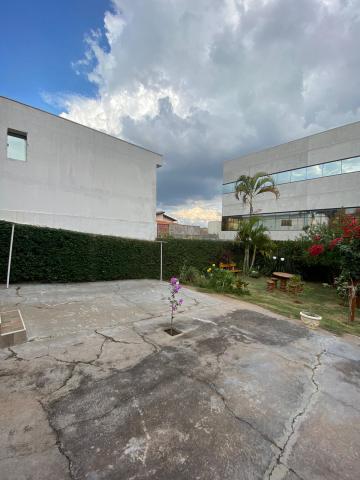 Casa sobrado com 3 dormitórios no Jardim Brasil em São Carlos