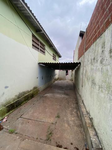 casa com 2 dormitórios com barracão na frente