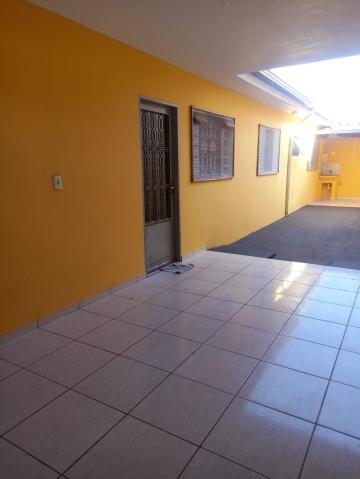 Ótima Oportunidade: Casa de 2 Quartos na Av. São João por R$1.090,00 + IPTU