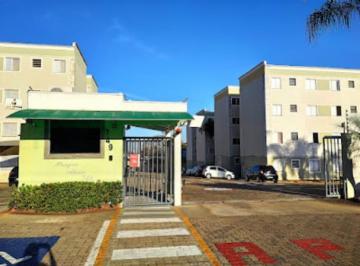 Alugar Apartamento / Padrão em Araraquara. apenas R$ 240.000,00