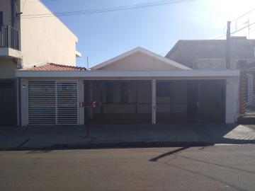 Casa com 3 dormitórios sendo 1 Suíte em São Carlos