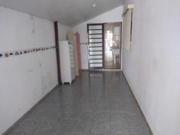 Casa com 3 dormitórios sendo 1 Suíte em São Carlos