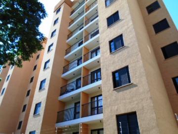 Apartamento com 2 dormitórios no Centro próximo a Escola Prof. Sebastião de Oliveira Rocha em São Carlos