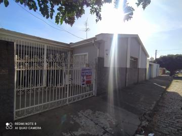 Alugar Casa / Padrão em Araraquara. apenas R$ 340.070,00