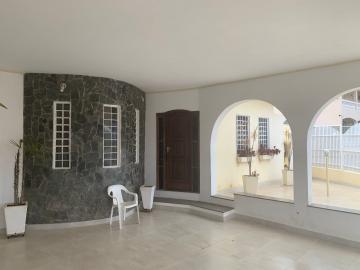 imagem 2 - Casa bem ampla e com quintal espaçoso com ótima localização imagem 2 - Casa bem ampla e com quintal espaçoso com ótima localização