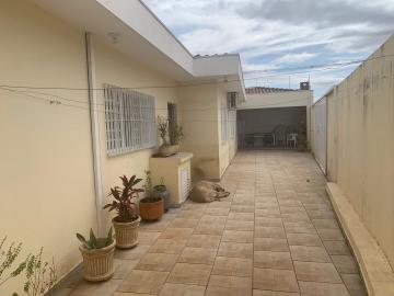 imagem 3 - Casa bem ampla e com quintal espaçoso com ótima localização imagem 3 - Casa bem ampla e com quintal espaçoso com ótima localização