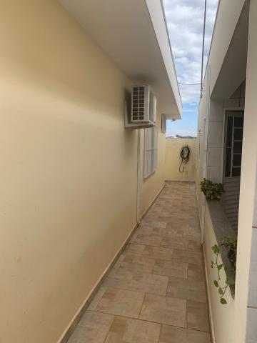 imagem 5 - Casa bem ampla e com quintal espaçoso com ótima localização imagem 5 - Casa bem ampla e com quintal espaçoso com ótima localização