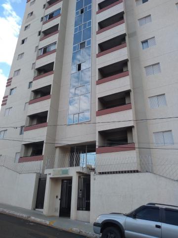 Alugar Apartamento / Padrão em São Carlos. apenas R$ 1.750,00