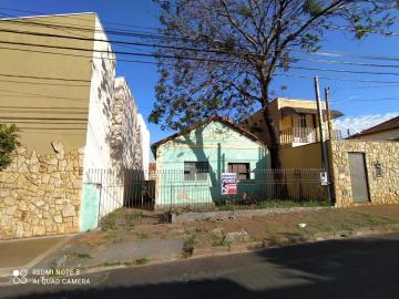 Alugar Casa / Padrão em Araraquara. apenas R$ 225.000,00