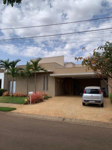 Alugar Casa / Condomínio em Araraquara. apenas R$ 2.000.000,00